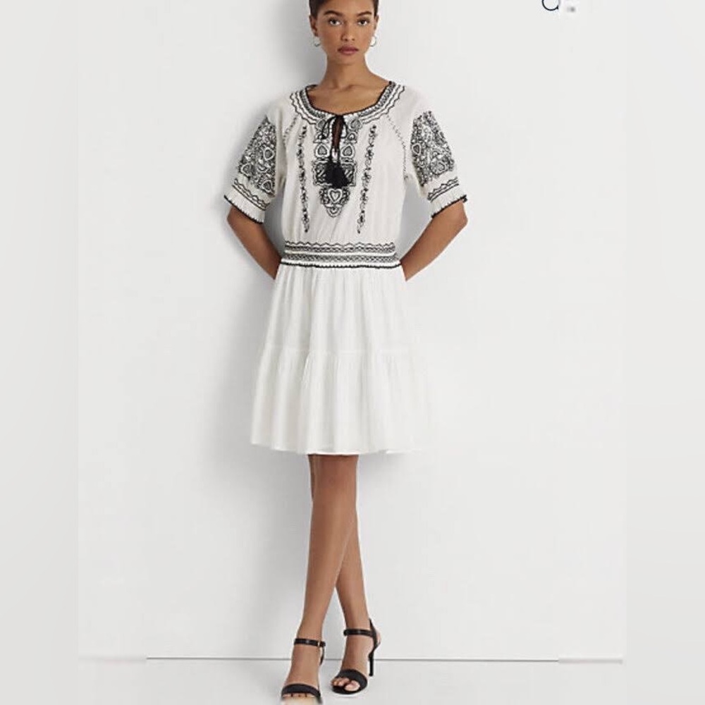 Lauren Ralph Lauren
Embroidered Cotton Voile Dress
UPC